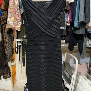 Adrianna Papell Black Textured Midi Dress size 6